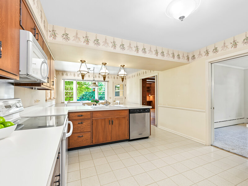 218 W Elm Street Wheaton IL 60189