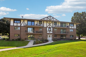 Photo of 11009 S Theresa Circle Palos Hills IL 60465 Unit 2B