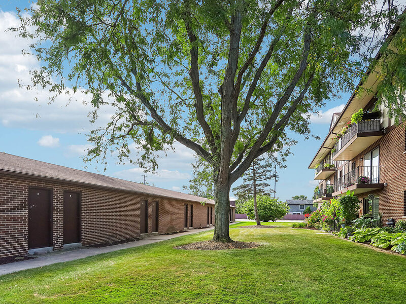 11009 S Theresa Circle Palos Hills IL 60465