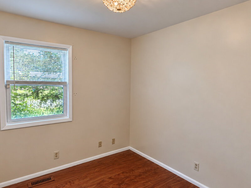 1110 Rainbow View Urbana IL 61802