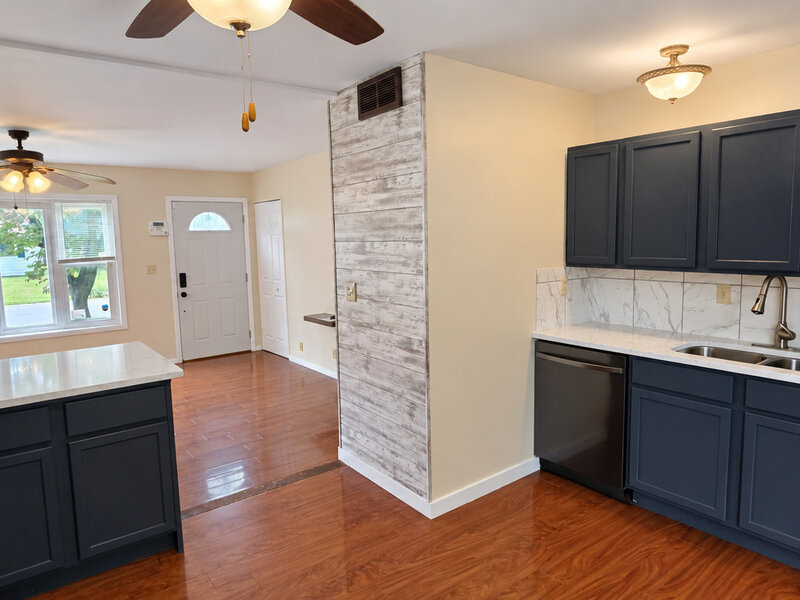 1110 Rainbow View Urbana IL 61802