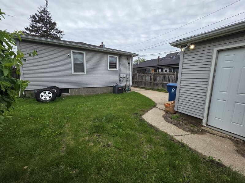 757 Newell Avenue Calumet City IL 60409