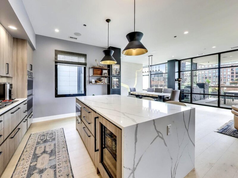 6 N Carpenter Street Chicago IL 60607