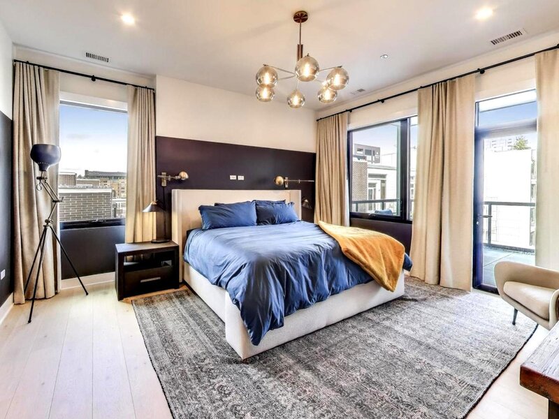 6 N Carpenter Street Chicago IL 60607