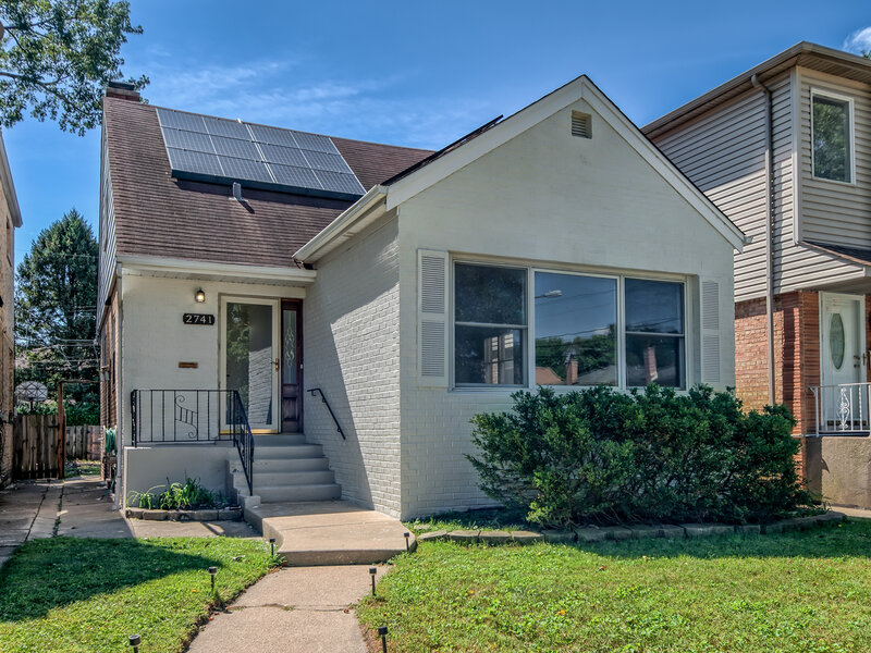 2741 W Chase Avenue Chicago IL 60645