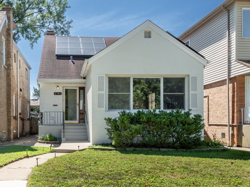 2741 W Chase Avenue Chicago IL 60645