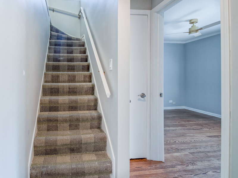 2741 W Chase Avenue Chicago IL 60645