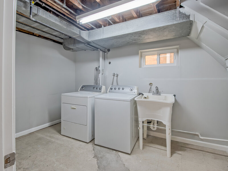 2741 W Chase Avenue Chicago IL 60645