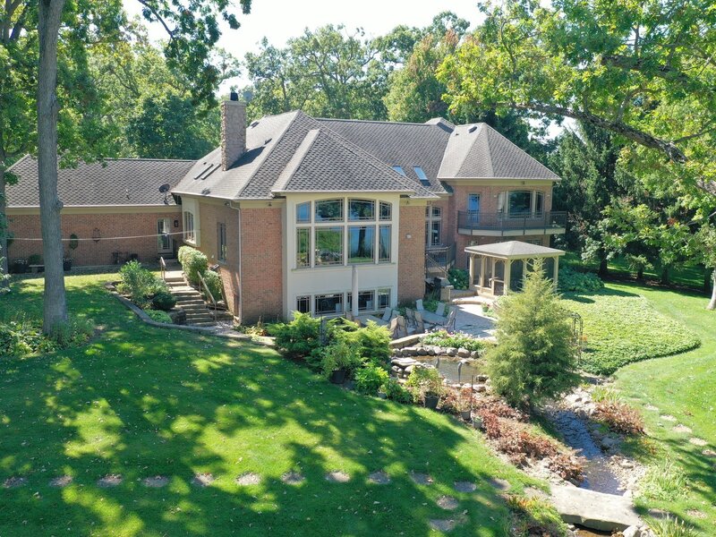 24092 W Old Oak Drive Mundelein IL 60060
