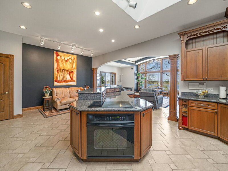 24092 W Old Oak Drive Mundelein IL 60060