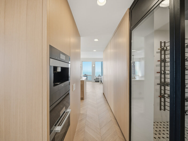 111 E Chestnut Street Chicago IL 60611