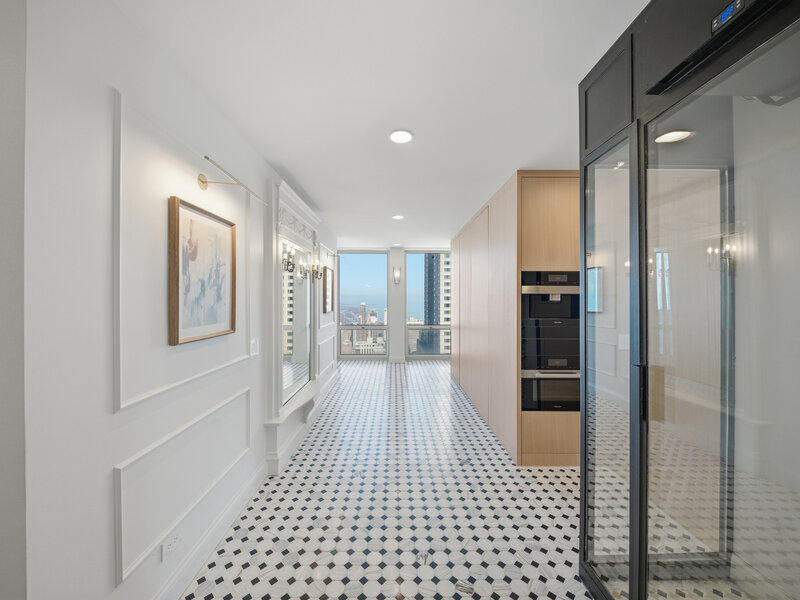 111 E Chestnut Street Chicago IL 60611