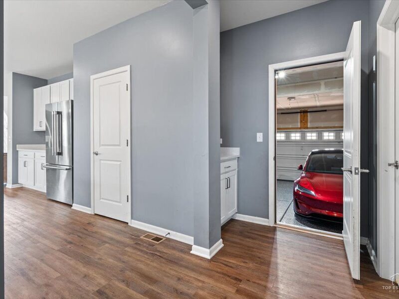 3617 Emerald Road Elgin IL 60124