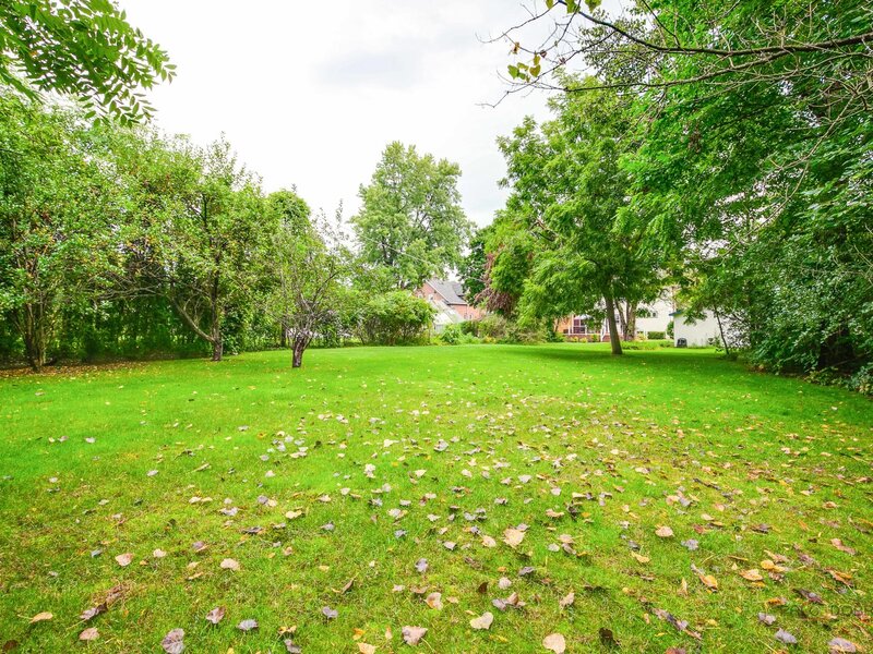 136 Washington Circle Lake Forest IL 60045