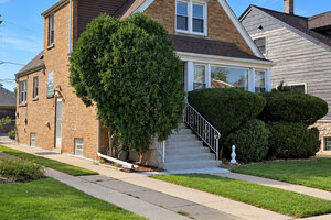 Photo of 5434 S Neenah Avenue Chicago IL 60638