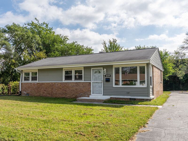 16419 Oxford Drive Markham IL 60428