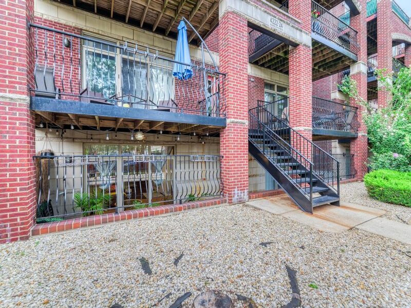 4222 S King Drive Chicago IL 60653
