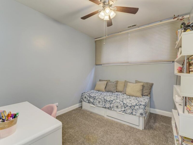 4222 S King Drive Chicago IL 60653