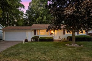 Photo of 543 40th Avenue East Moline IL 61244