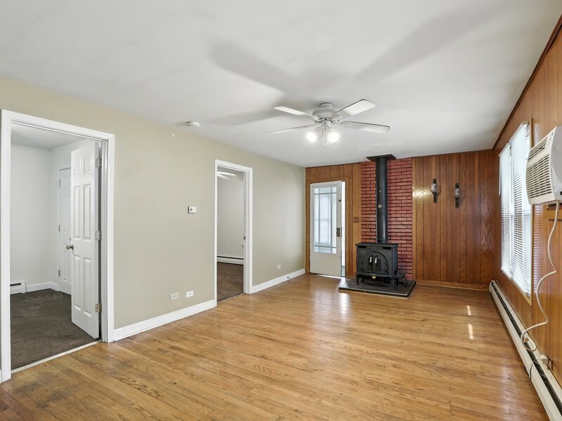 2804 Elim Avenue Zion IL 60099