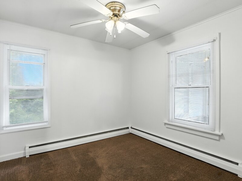 2804 Elim Avenue Zion IL 60099