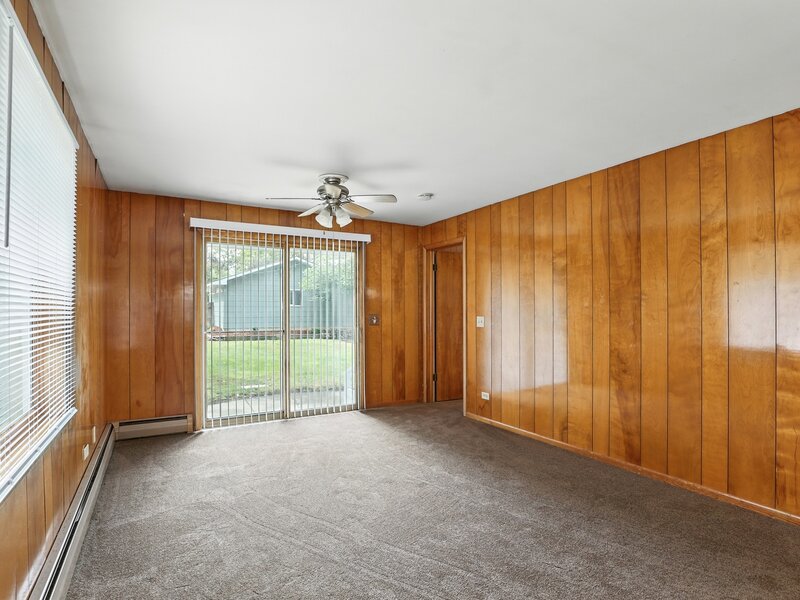 2804 Elim Avenue Zion IL 60099