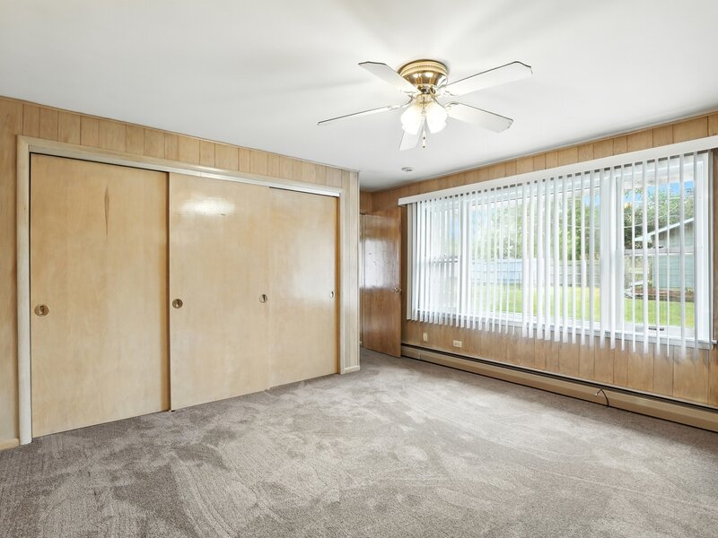 2804 Elim Avenue Zion IL 60099