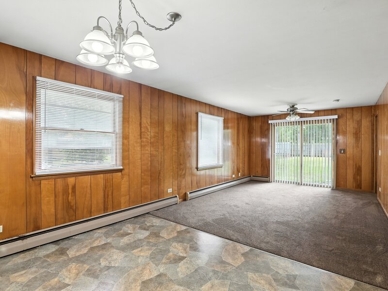 2804 Elim Avenue Zion IL 60099