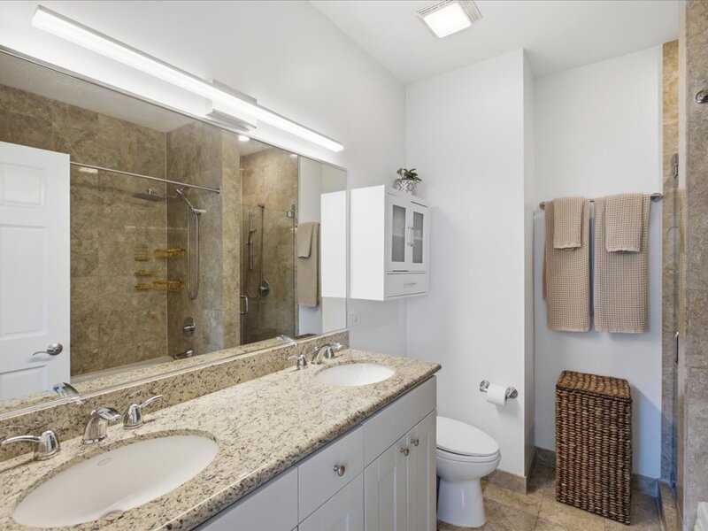 2448 N Southport Avenue Chicago IL 60614