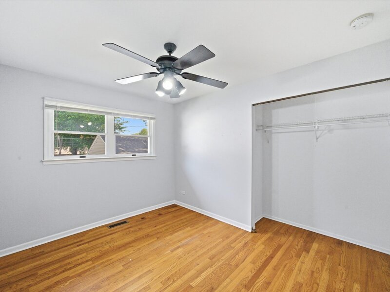 132 E Montana Avenue Glendale Heights IL 60139