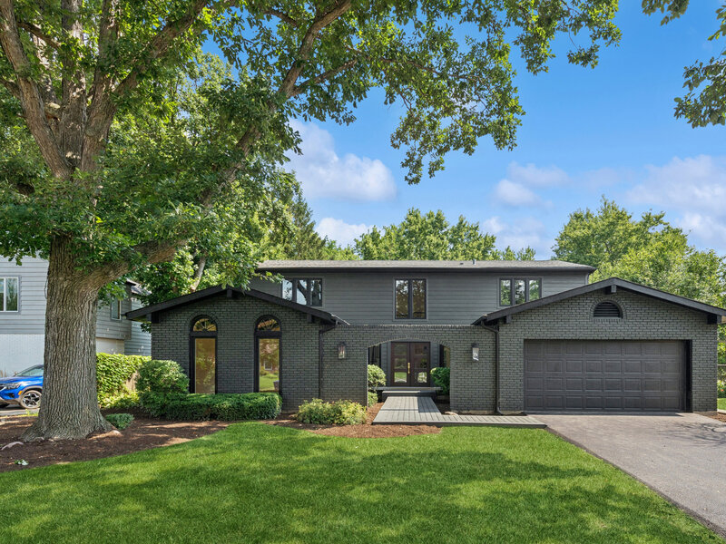 1695 Overland Trail Deerfield IL 60015