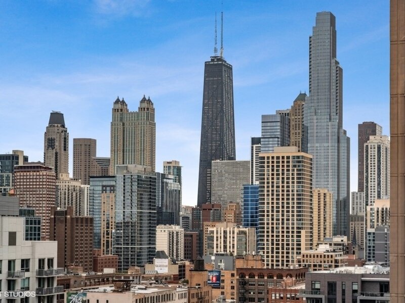 653 N Kingsbury Street Chicago IL 60654