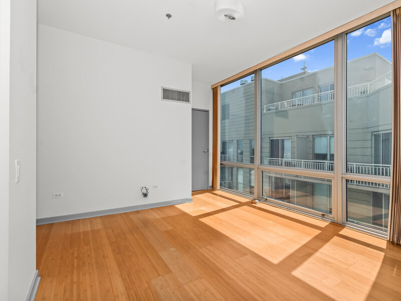 653 N Kingsbury Street Chicago IL 60654