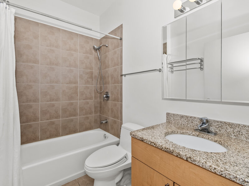 653 N Kingsbury Street Chicago IL 60654