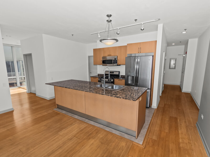 653 N Kingsbury Street Chicago IL 60654