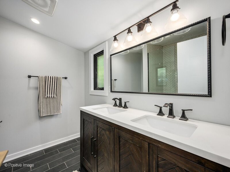 344 E Witchwood Lane Lake Bluff IL 60044