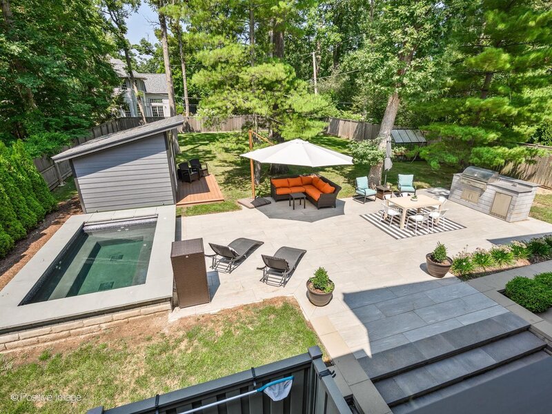 344 E Witchwood Lane Lake Bluff IL 60044