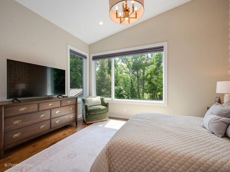 344 E Witchwood Lane Lake Bluff IL 60044