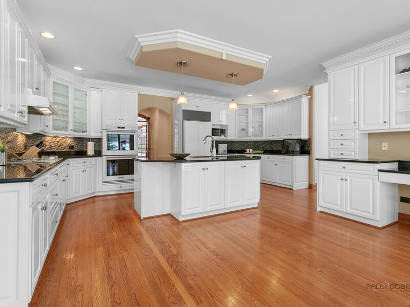 37181 N Fox Hill Drive Wadsworth IL 60083