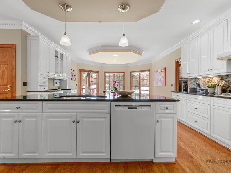 37181 N Fox Hill Drive Wadsworth IL 60083
