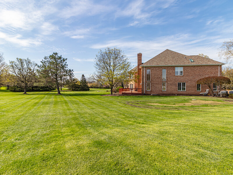 37181 N Fox Hill Drive Wadsworth IL 60083