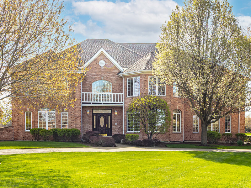 37181 N Fox Hill Drive Wadsworth IL 60083