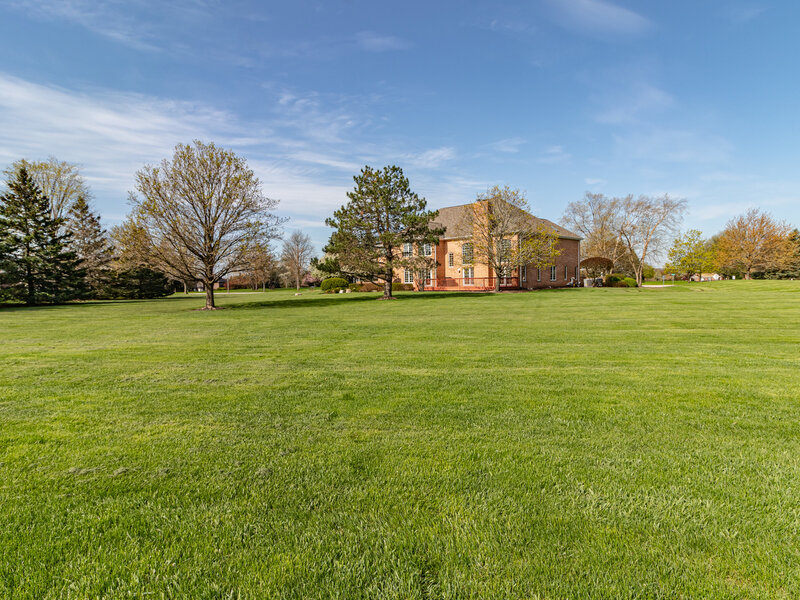 37181 N Fox Hill Drive Wadsworth IL 60083