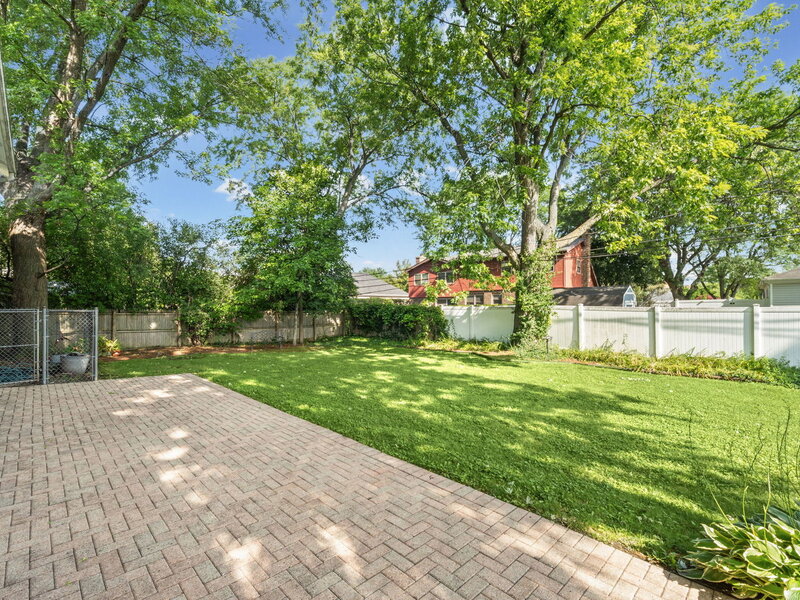 3822 Knight Street Glenview IL 60025