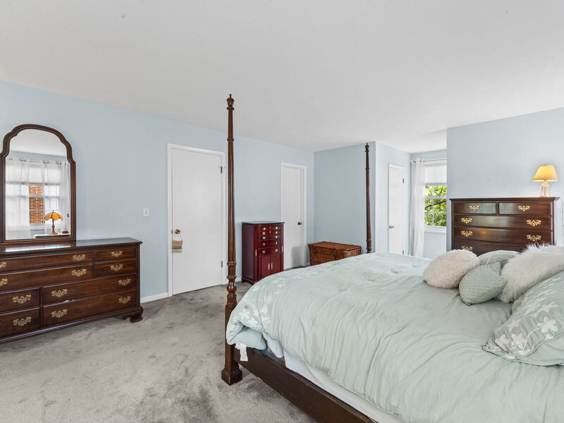 3822 Knight Street Glenview IL 60025