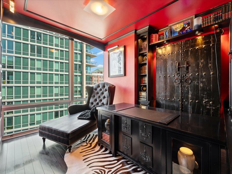 653 N Kingsbury Street Chicago IL 60654