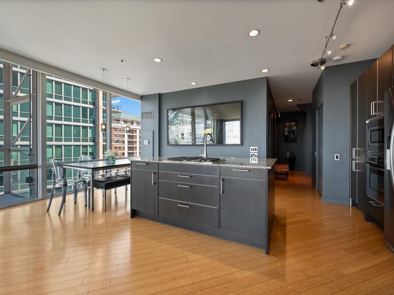 653 N Kingsbury Street Chicago IL 60654