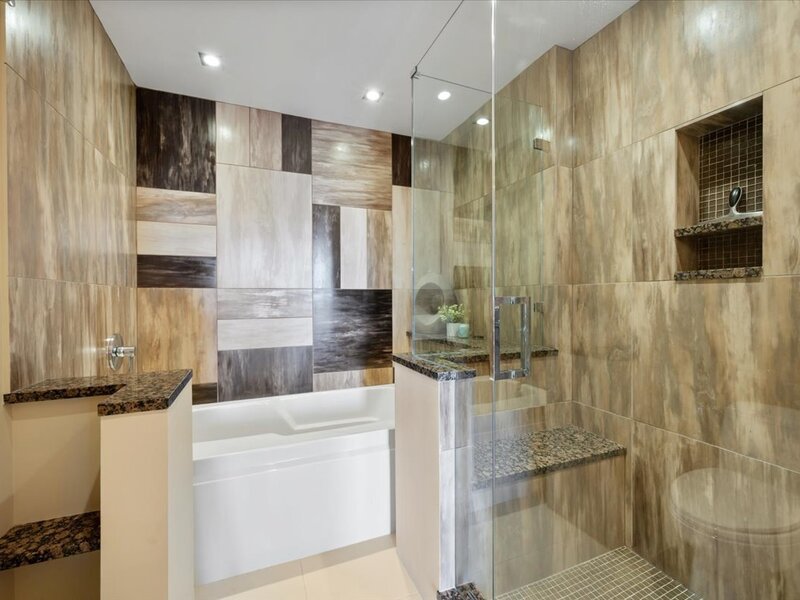 653 N Kingsbury Street Chicago IL 60654