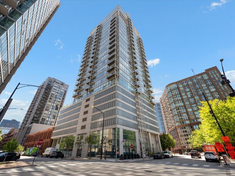 653 N Kingsbury Street Chicago IL 60654