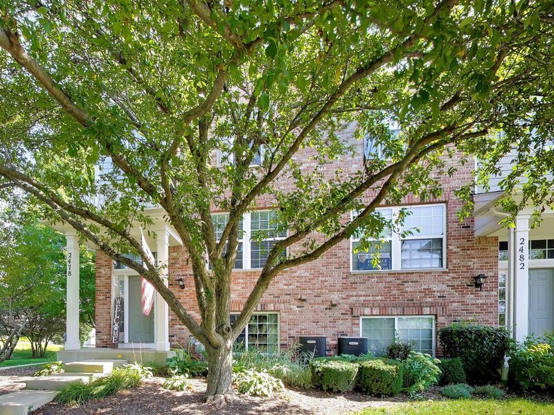 2478 Anna Way Elgin IL 60124